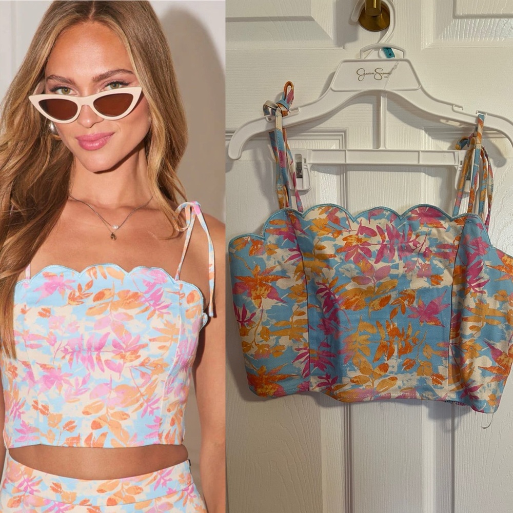 VICI Floral Scalloped Edge Crop Top